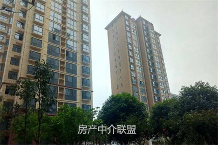 春秋阁3室2厅75.8万元简装